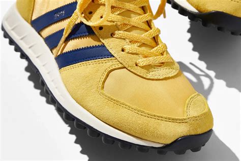 adidas originals issue 197|adidas originals trx arsenal.